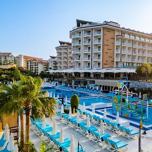 ramada-resort-kusadasi-golf.kusadasihotels.org/